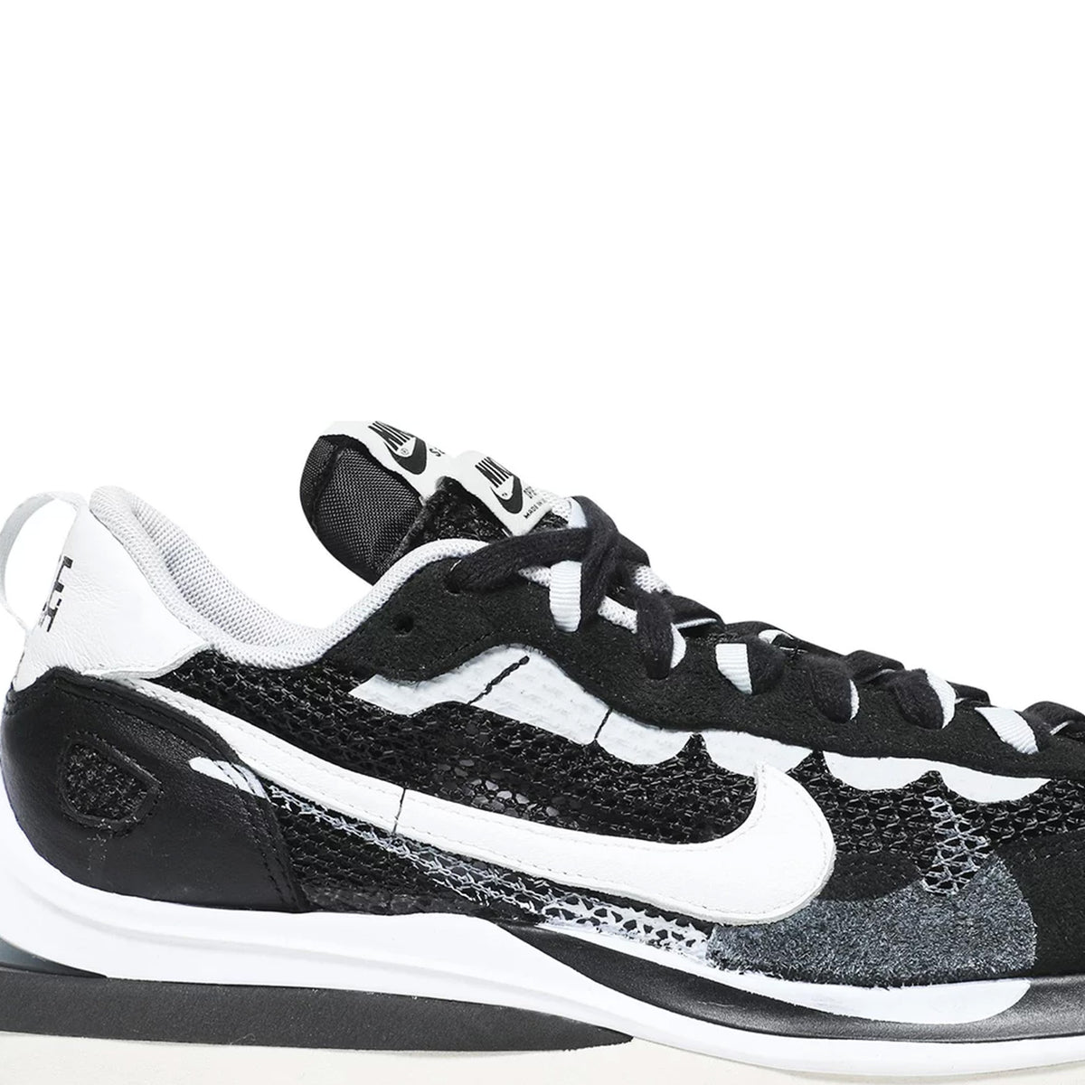 Nike Vaporwaffle x Sacai 