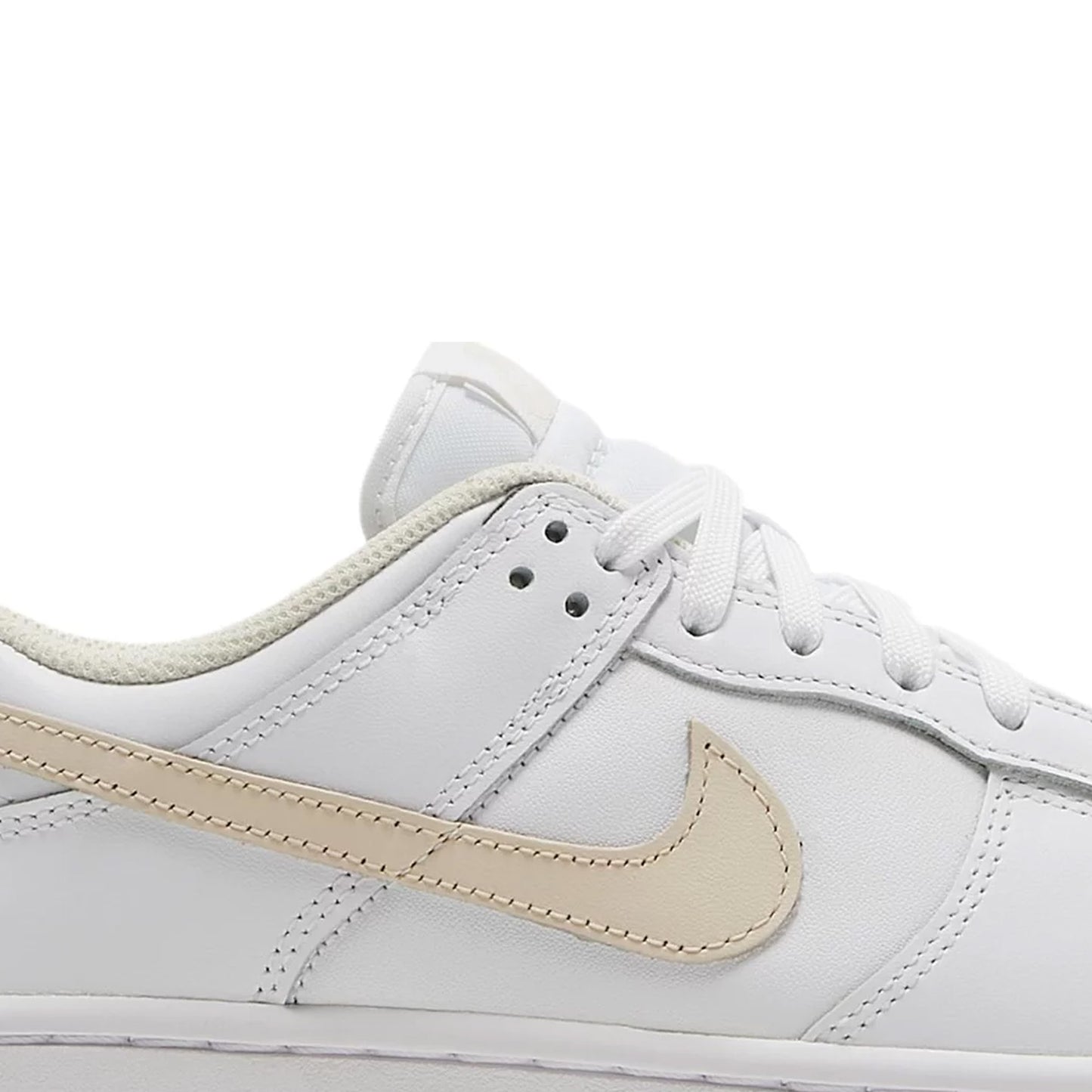 Dunk Low 'White Pearl' W