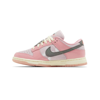 Dunk Low LX 'Barbie' W (2023)