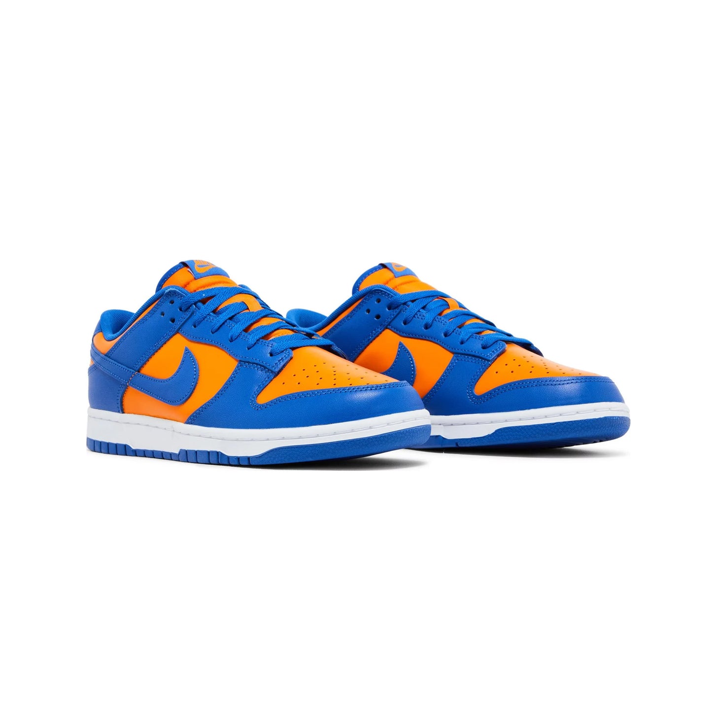 Nike Dunk Low 'Knicks' (2024)