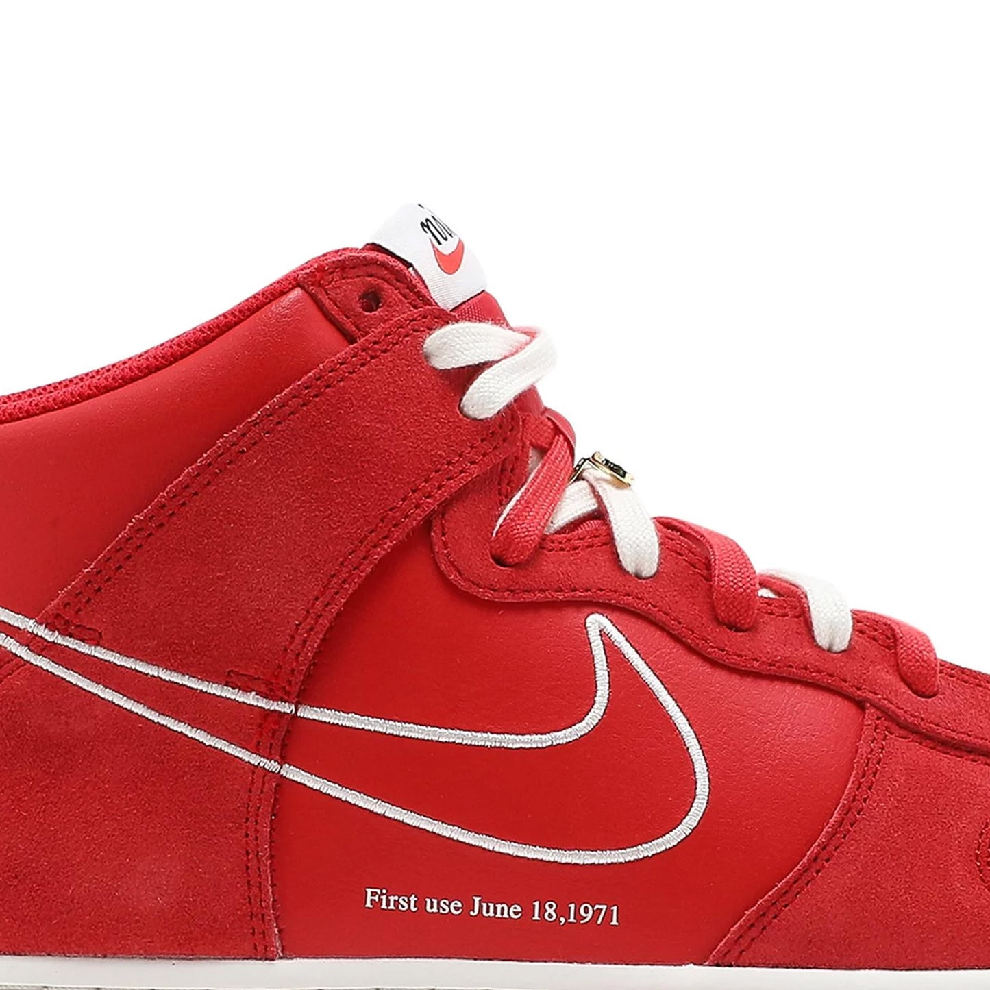 Dunk High SE 'First Use University Red'