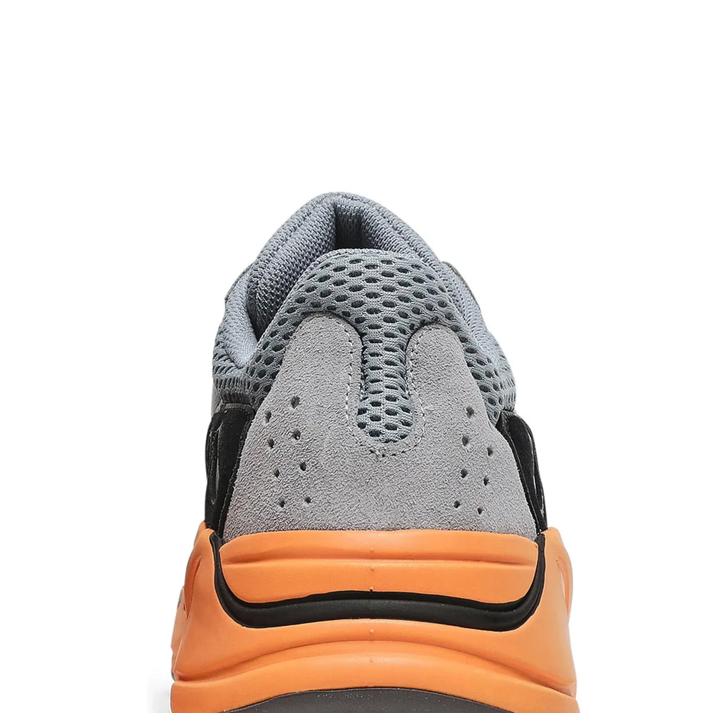 yeezy_700_wash_orange_2021_6