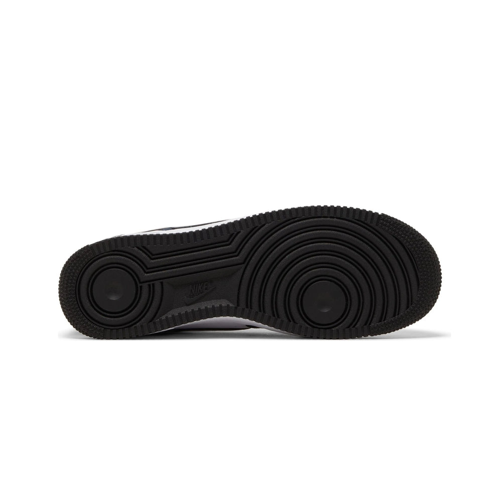 nike_air_force_1_low_07_white_swoosh_panda_2023_14