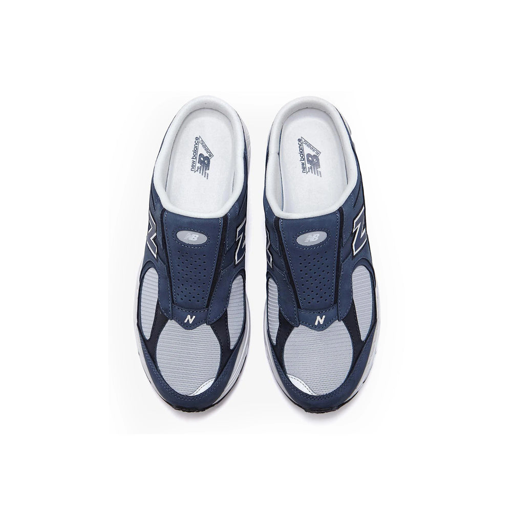 new_balance_2002r_dark_navy_black_2024_11