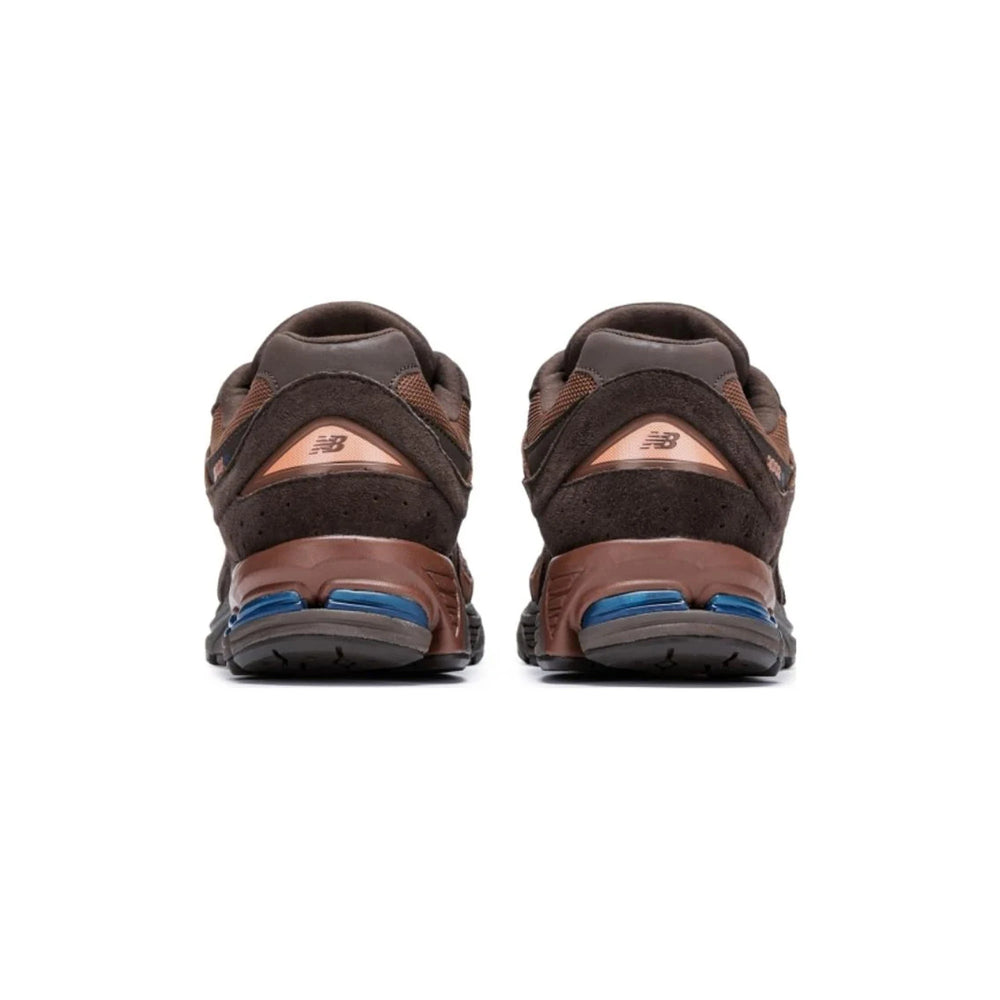 new_balance_2002r_chocolate_2024_10