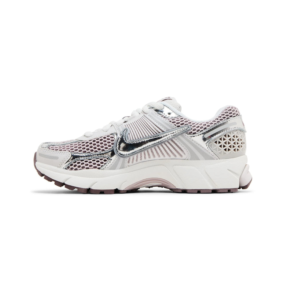 nike_zoom_vomero_5_sail_light_orewood_brown_w_2023_11