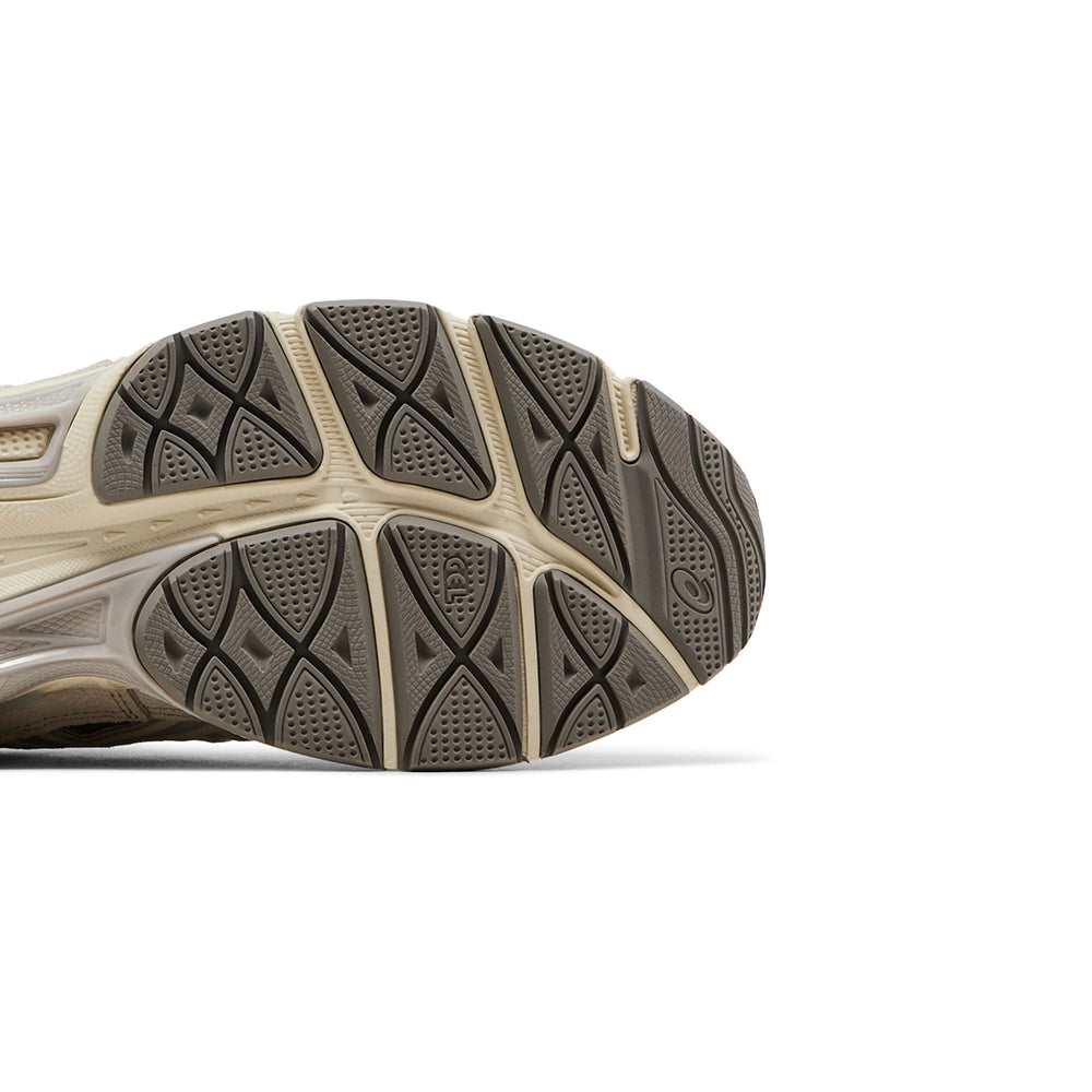 asics_gel_nyc_steeple_grey_cream_2025_7