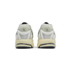 Adidas-Bad-Bunny-X-Response-CL-Core-White-2022-4