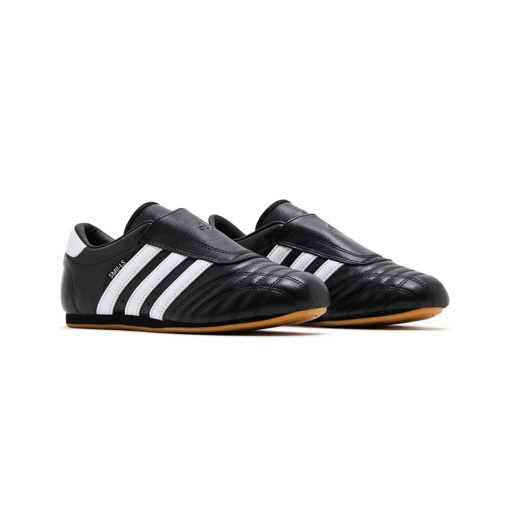 adidas_taekwondo_core_black_cloud_white_gum_2025_2