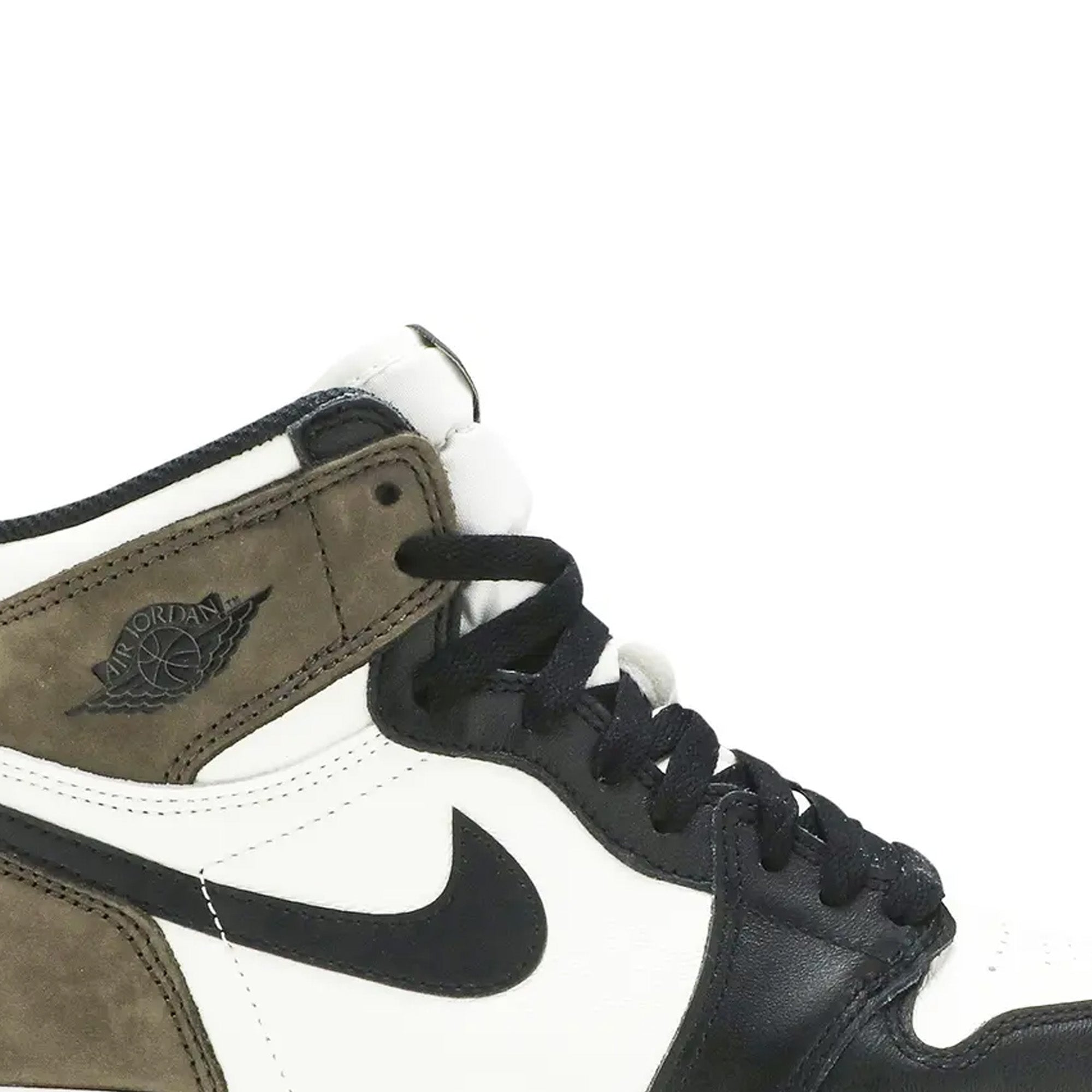 Air-Jordan-1-High-‘Dark-Mocha’-GS-side-close-up