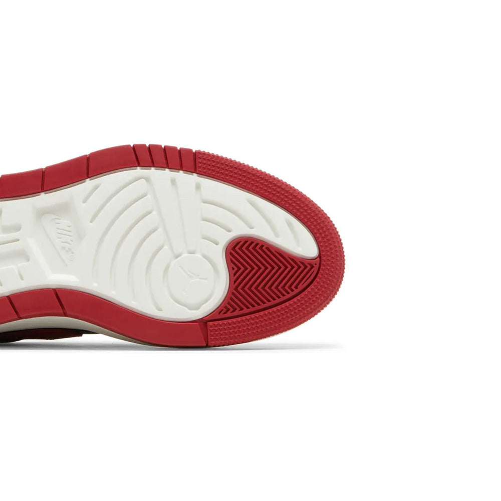 Air-Jordan-1-Low-LV8-Elevated-‘Bred’-W-(2022)-sole-close-up