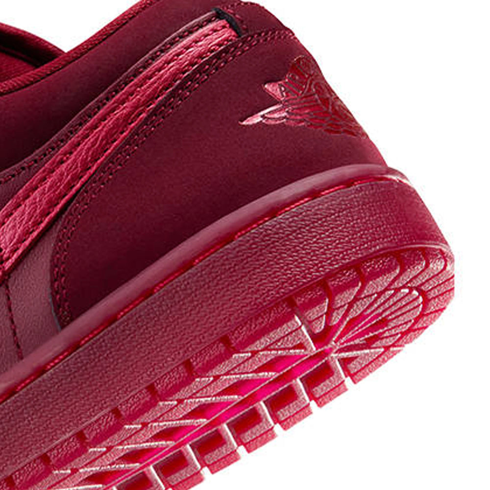 air_jordan_1_low_se_valentines_day_womens_2026_8