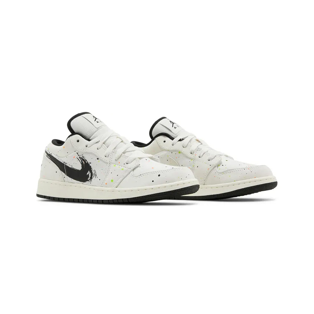 Air-Jordan-1-Low-SE-‘Paint-Splatter’-GS-front-side
