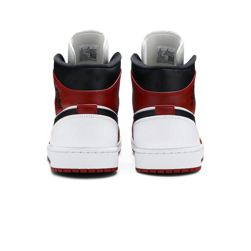 air_jordan_1_mid_chicago_white_heel_4