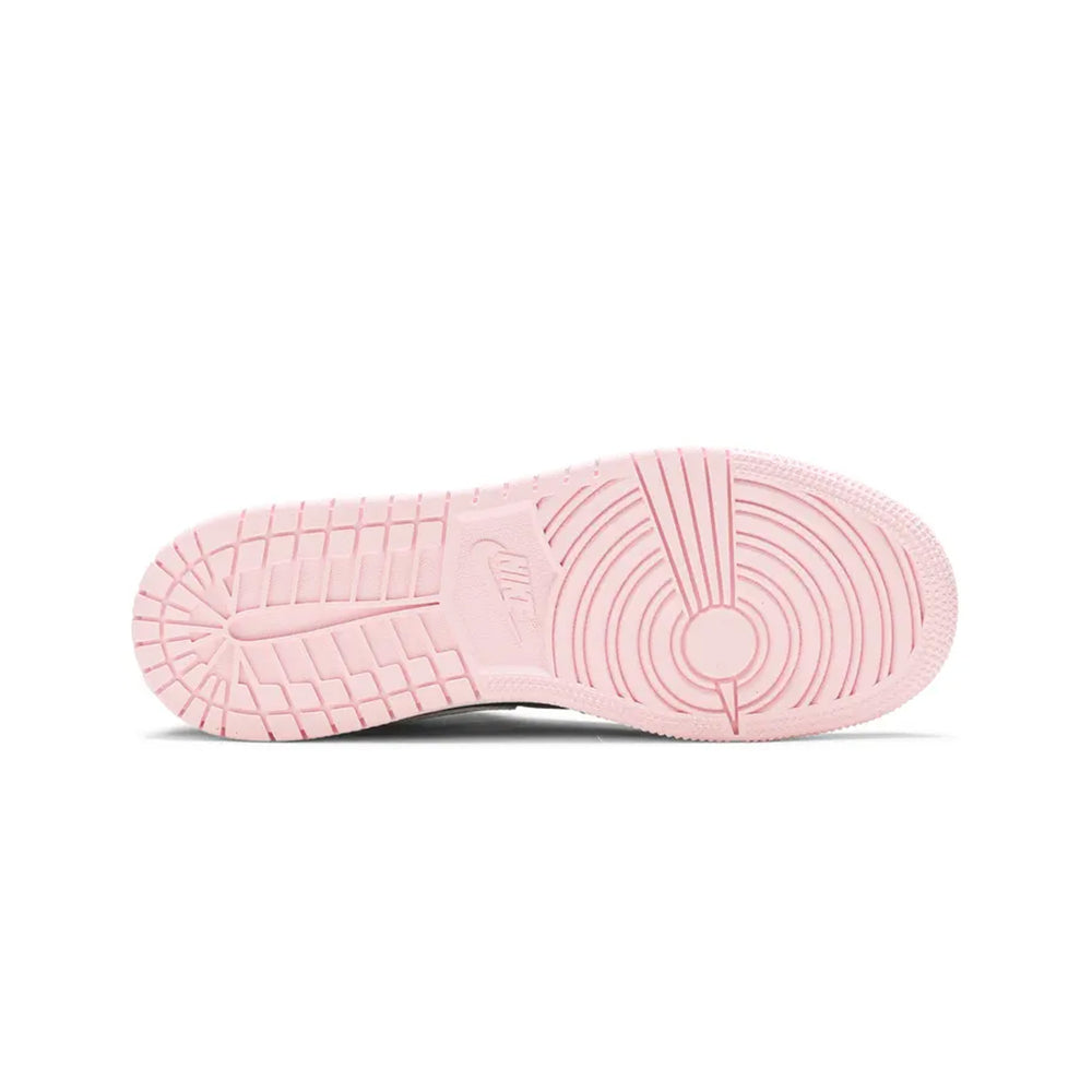 Air-Jordan-1-Mid-GS-‘Arctic-Punch’-sole