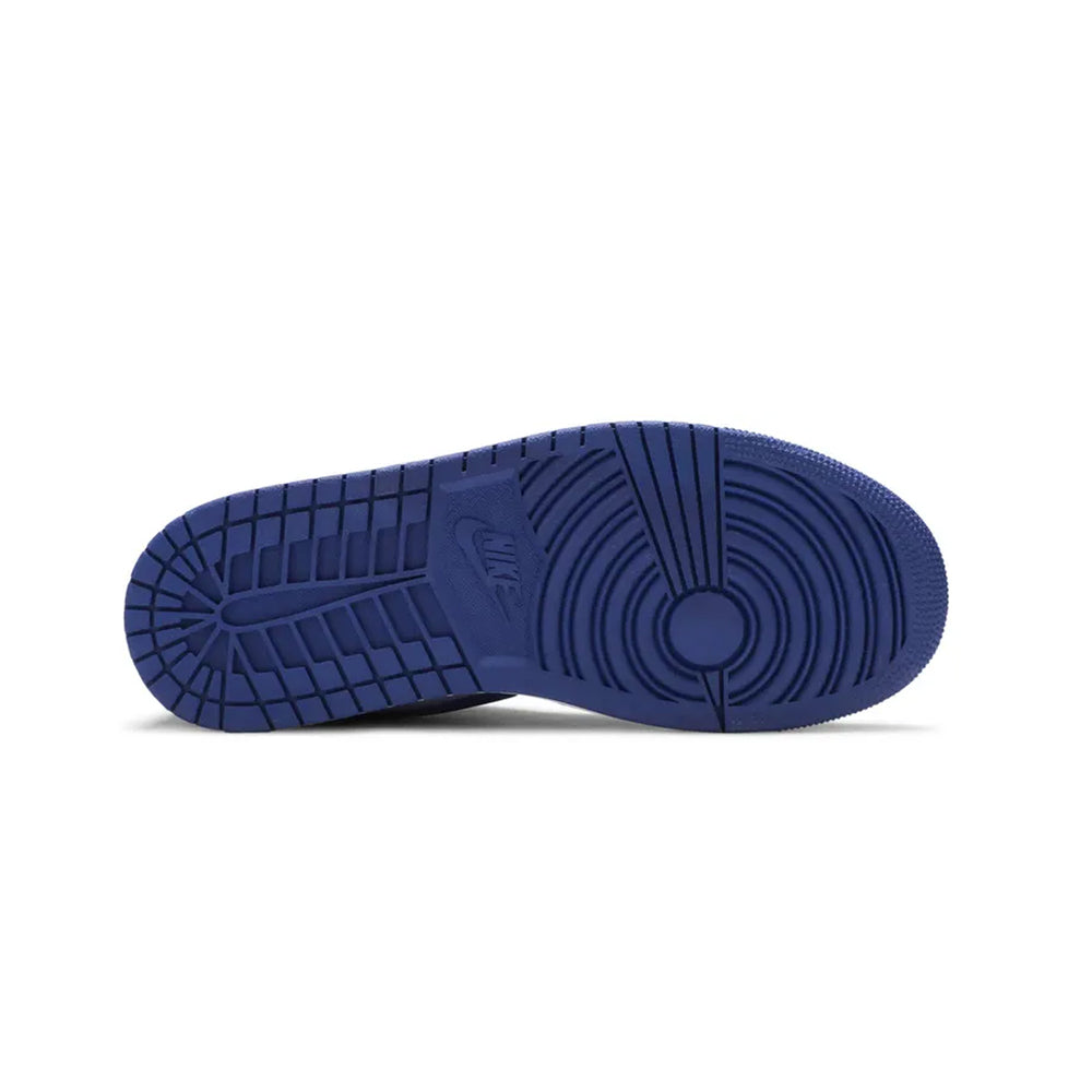 Air-Jordan-1-Mid-SE-‘Iron-Purple-Deep-Royal’-W-sole