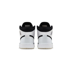 Air-Jordan-1-Mid-‘Diamond-Shorts’-(2022)-4