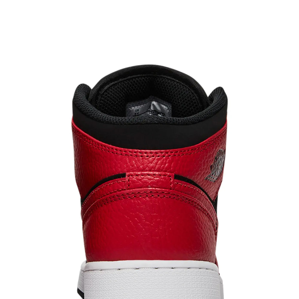 Air-Jordan-1-Mid-‘Reverse-Bred’-GS-(2018)-7