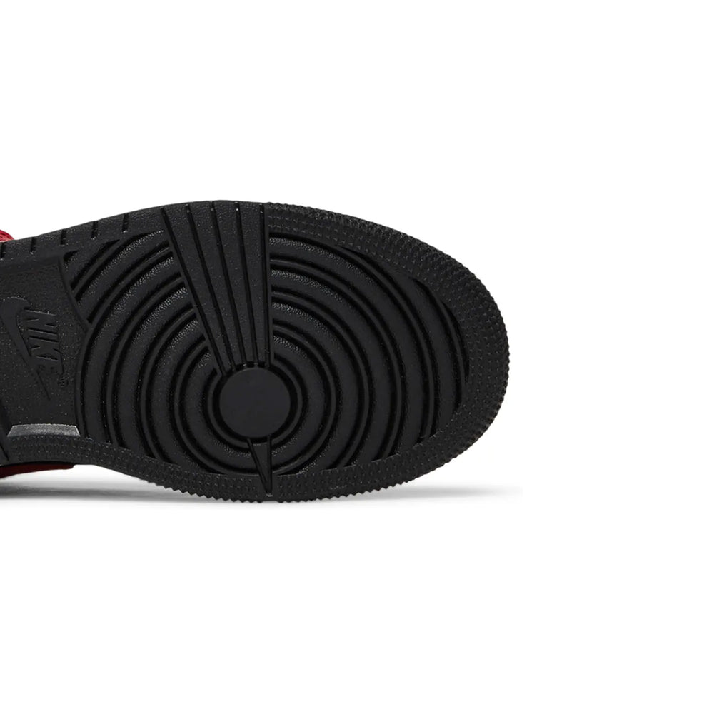 Air-Jordan-1-Mid-‘Reverse-Bred’-GS-(2018)-8