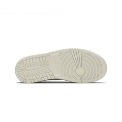 Air-Jordan-1-Mid-‘To-My-First-Coach’-W-sole