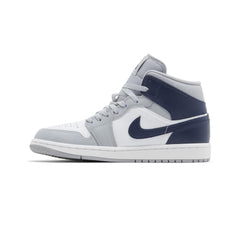 Air-Jordan-1-Mid-‘Wolf-Grey-Midnight-Navy’-(2024)-3