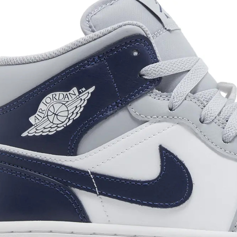 Air-Jordan-1-Mid-‘Wolf-Grey-Midnight-Navy’-(2024)-6