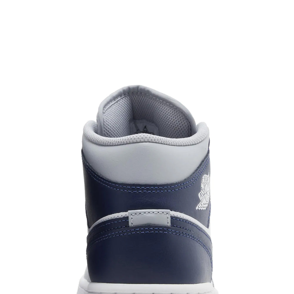 Air-Jordan-1-Mid-‘Wolf-Grey-Midnight-Navy’-(2024)-7