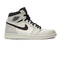 Air-Jordan-1-Retro-High-OG-Defiant-‘SB-NYC-To-Paris’-(2019)-side