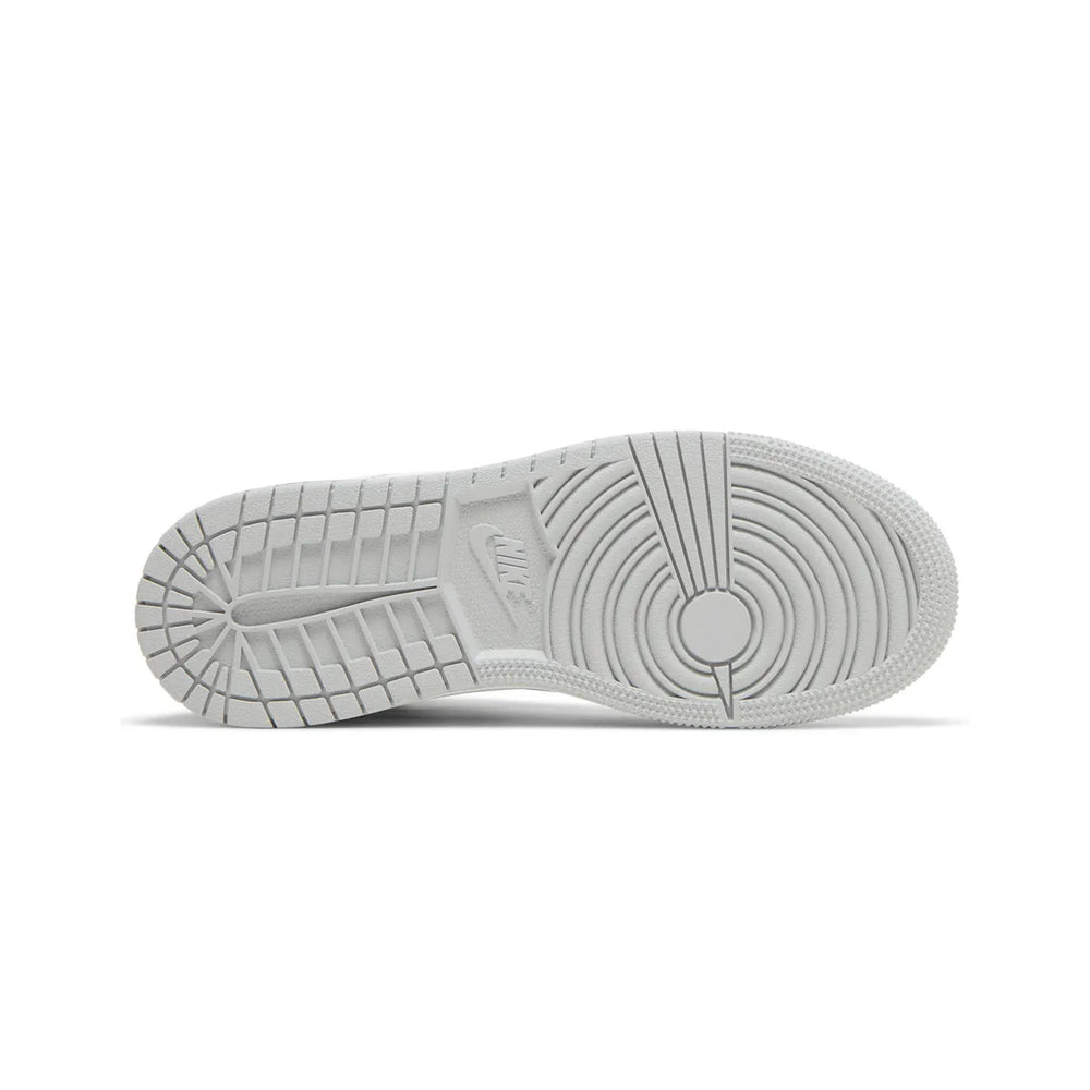 Air-Jordan-1-Retro-High-OG-‘Stage-Haze’-GS-(2022)-sole