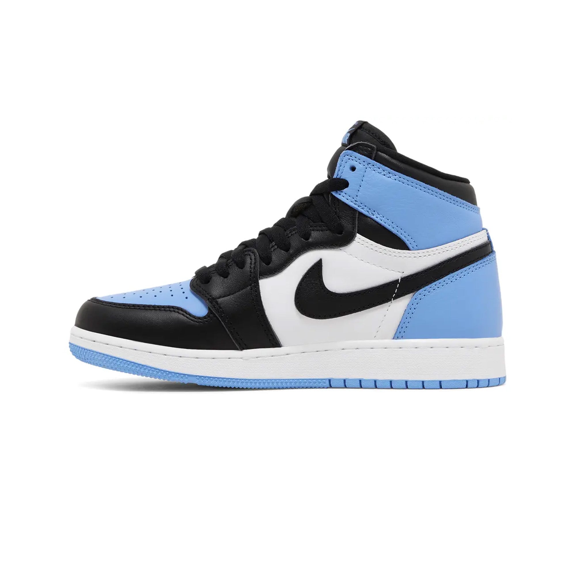 Air-Jordan-1-Retro-High-OG-‘UNC-Toe’-PS-side-2