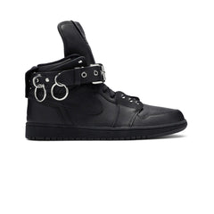 Air-Jordan-1-Retro-High-‘Comme-des-Garcons-Black’-(2019)-1