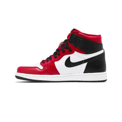 Air-Jordan-1-Retro-High-‘Satin-Snake-Chicago’-TD-(2020)-side-2