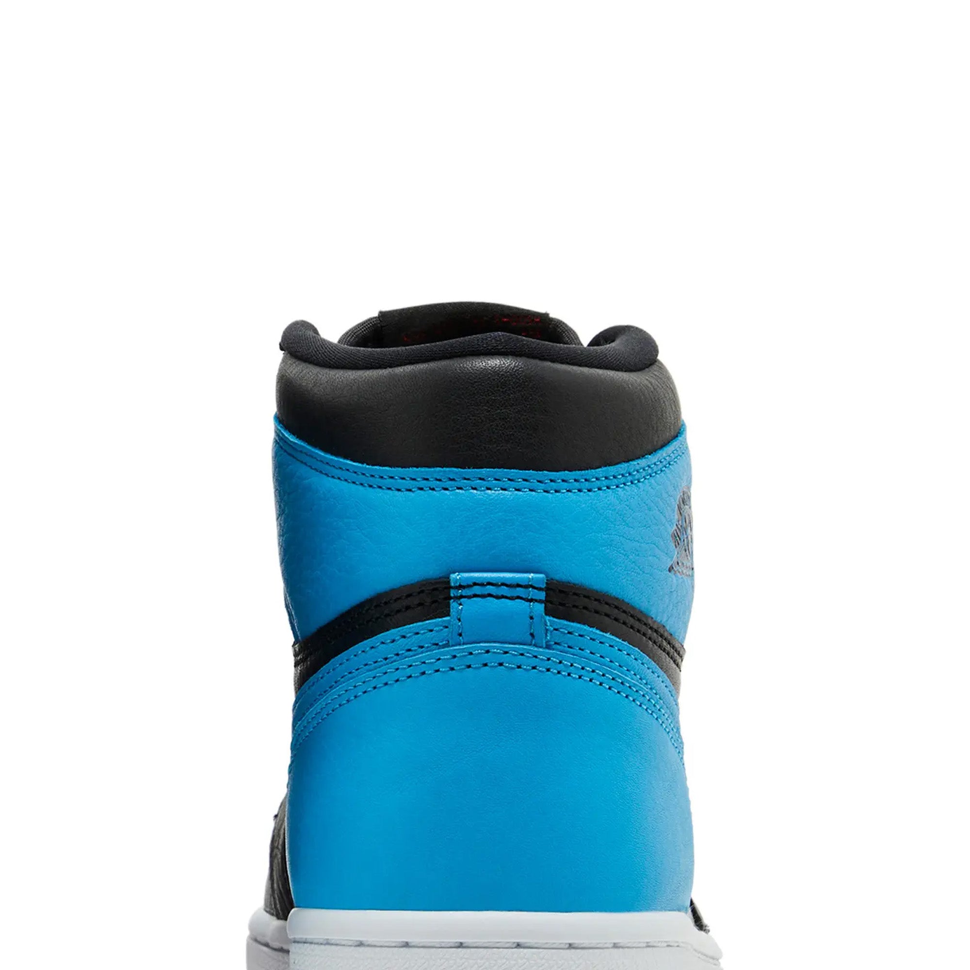 Air-Jordan-1-'Chicago-To-UNC'-W-back-close-up