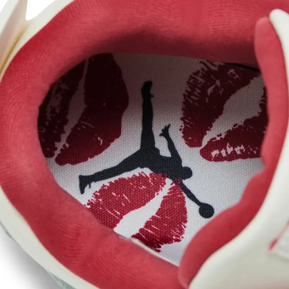 air_jordan_4_retro_valentines_day_sierra_red_womens_2026_11