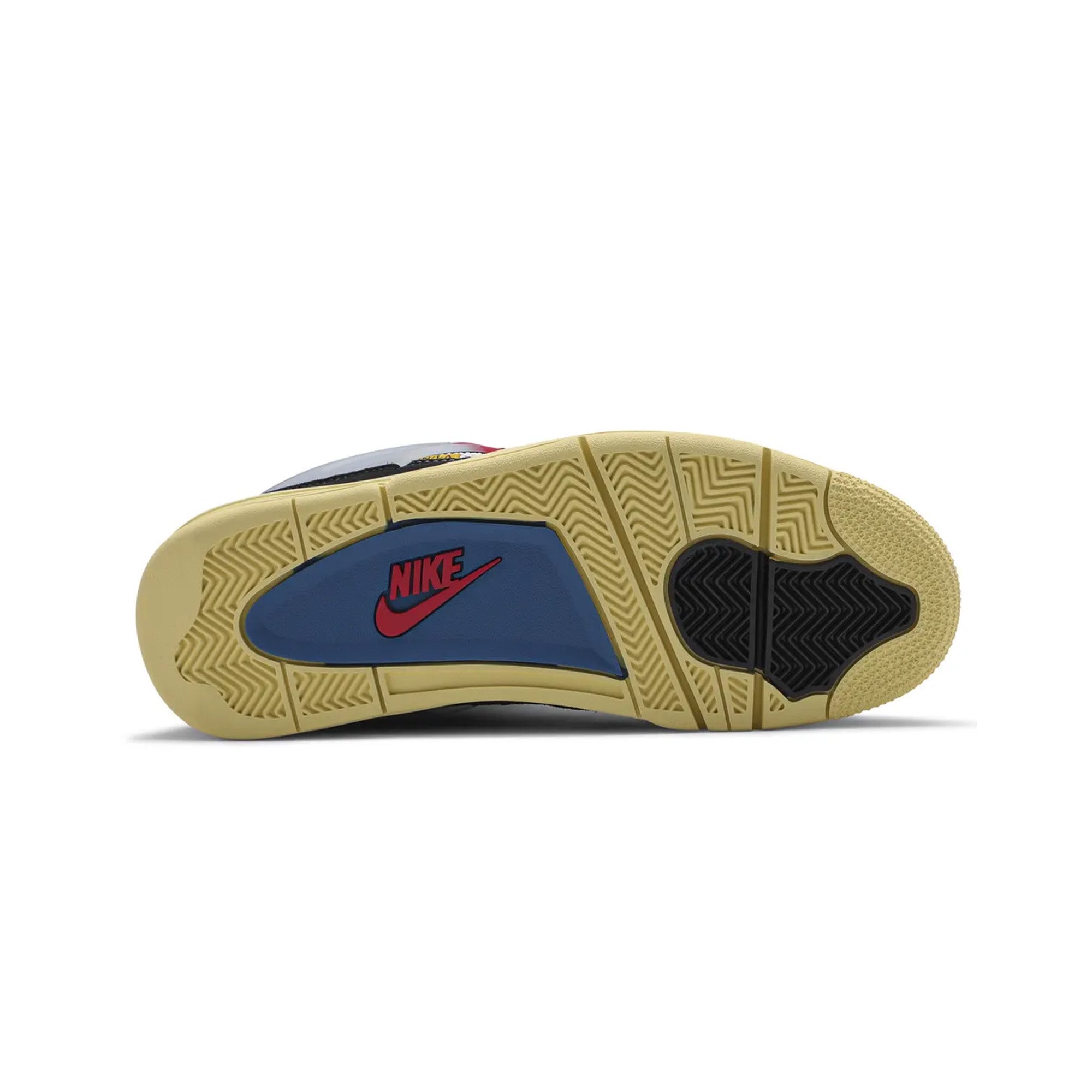 Air-Jordan-4-W-x-Union-‘Off-Noir’-6