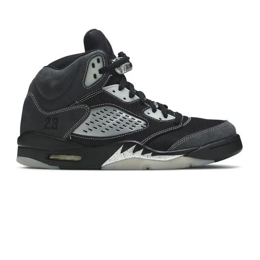 Air-Jordan-5-Retro-‘Anthracite’-(2021)-side