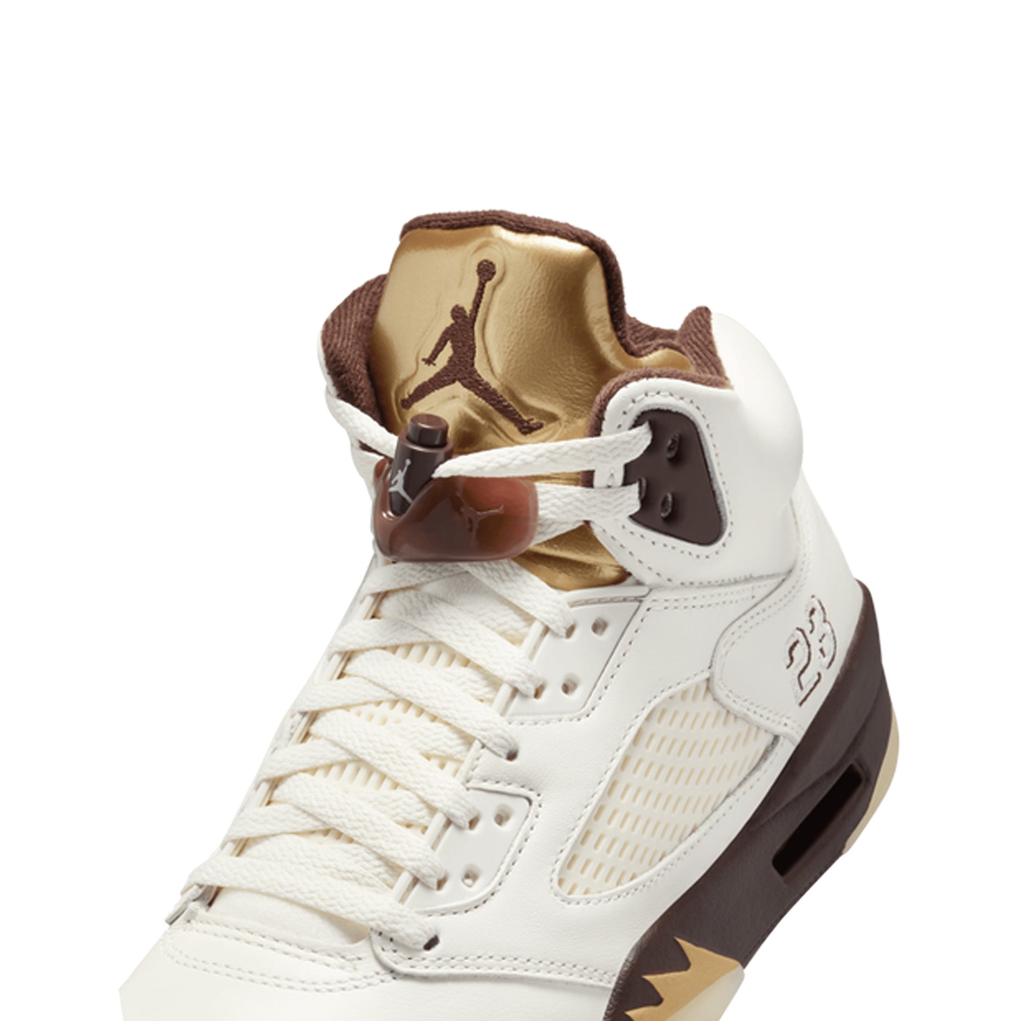 Air-Jordan-5-Retro-‘Golden-Ticket’-Women’s-(2025)-laces-close-up