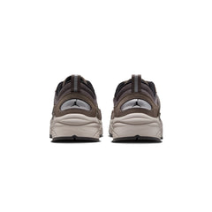 air_jordan_trunner_os_cave_stone_2025_4