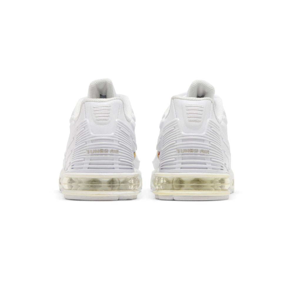 air_max_plus_3_triple_white_2020_4