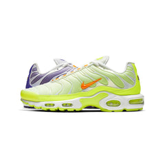air_max_plus_white_colour_flip_3