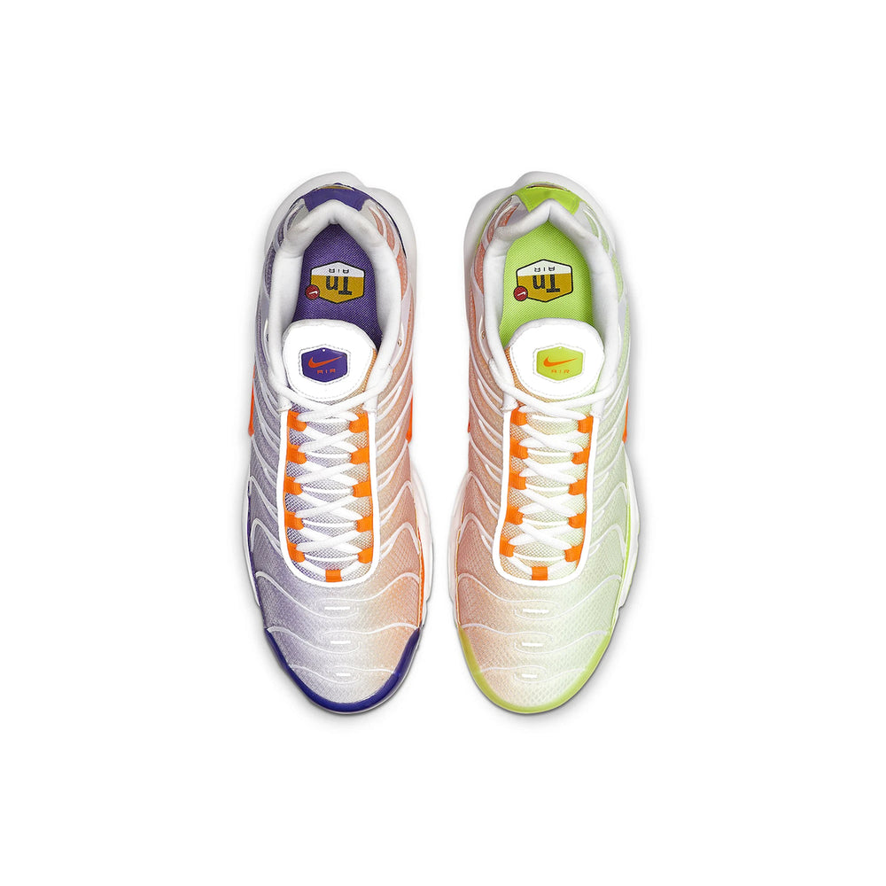 air_max_plus_white_colour_flip_5