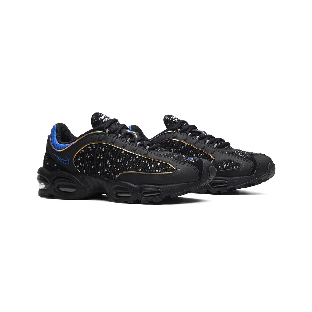 Air-Max-Tailwind-4-x-Supreme-‘Black’-(2019)-front-side