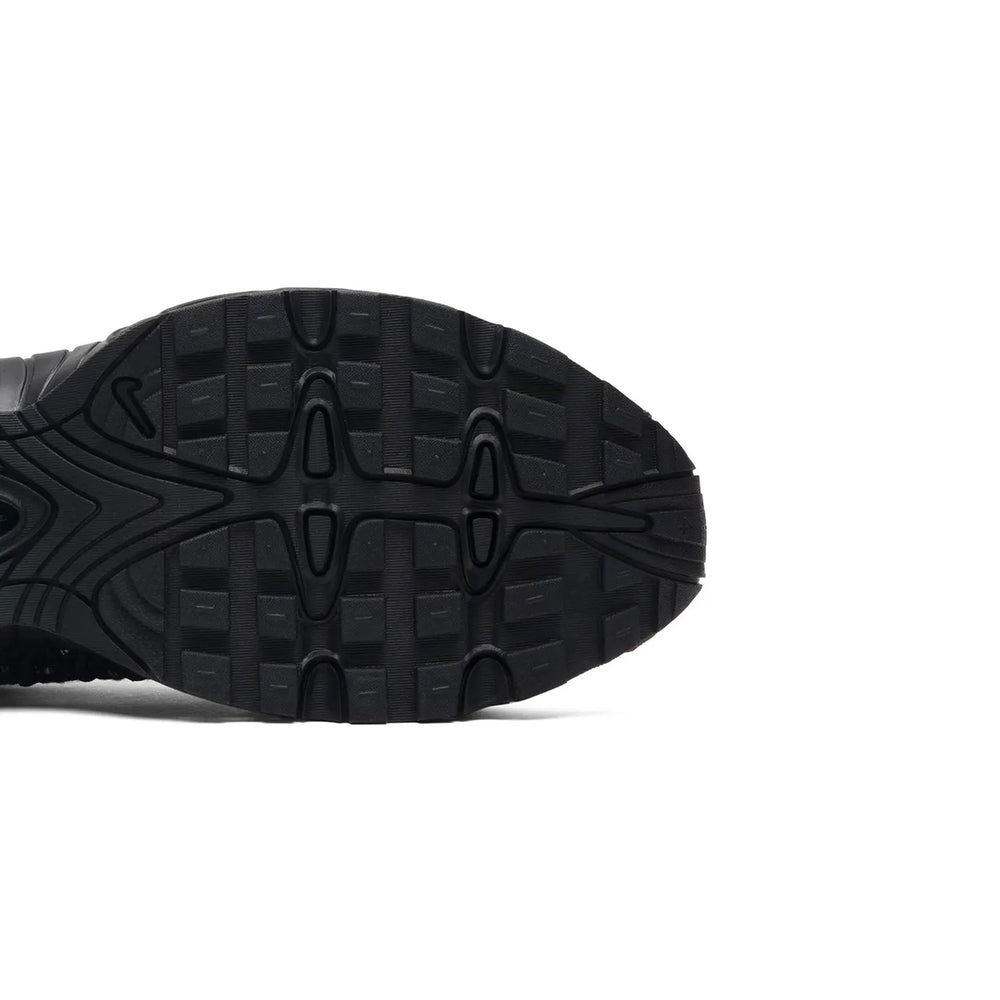 Air-Max-Tailwind-4-x-Supreme-‘Black’-(2019)-back-close-up