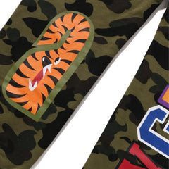 Bape-1st-Camo-Shark-Sweatpants-4