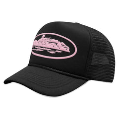 Corteiz-Alcatraz-Premium-Trucker-Hat-‘Black/Pink’-front-side