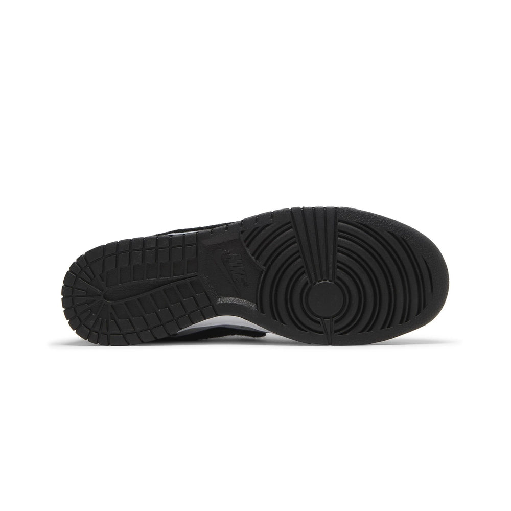 dunk_low_chenille_swoosh_black_grey_2022_8