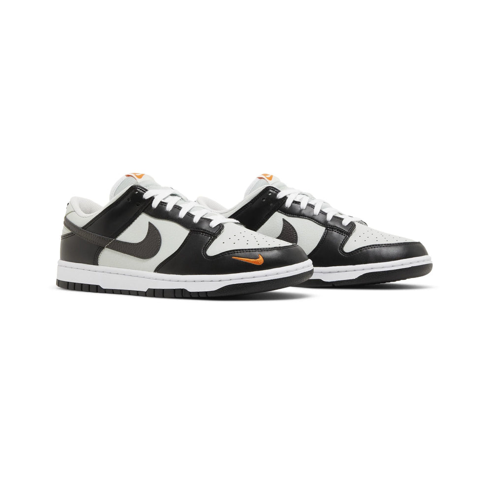 dunk_low_grey_black_orange_mini_swoosh_2