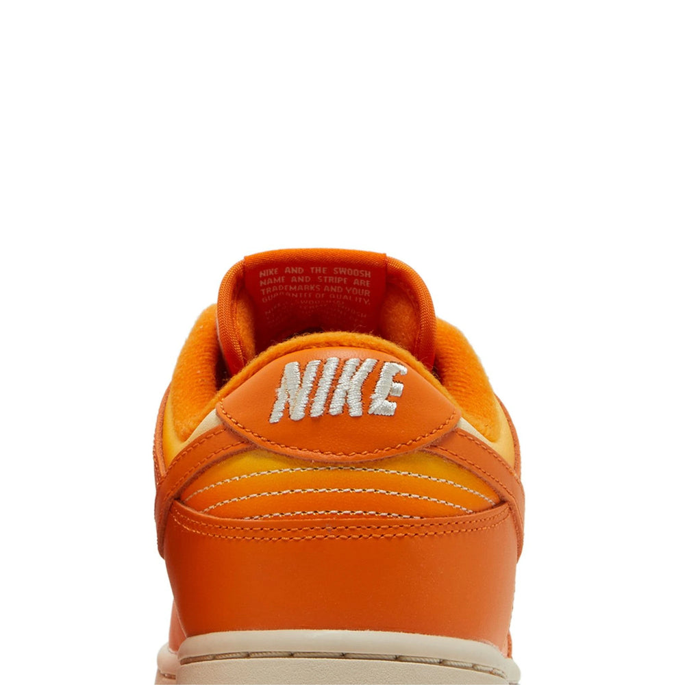 dunk_low_magma_orange_w_2022_6