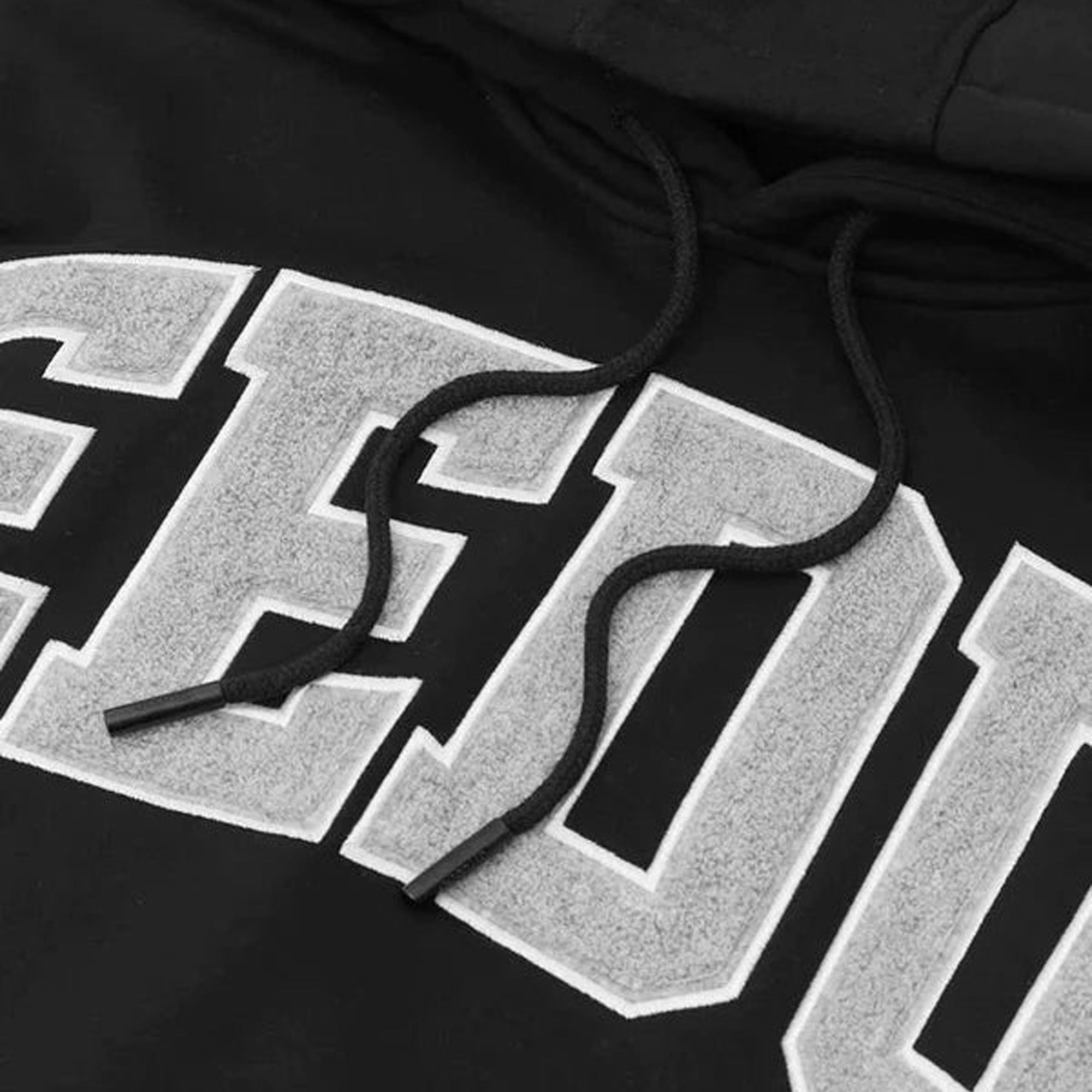 Geedup-Team-Logo-Hoodie-‘Black-Grey’-(2022)-front-close-up