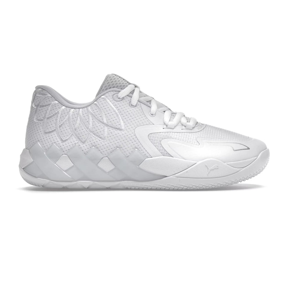 lamelo_ball_mb01_lo_white_silver_2022_1